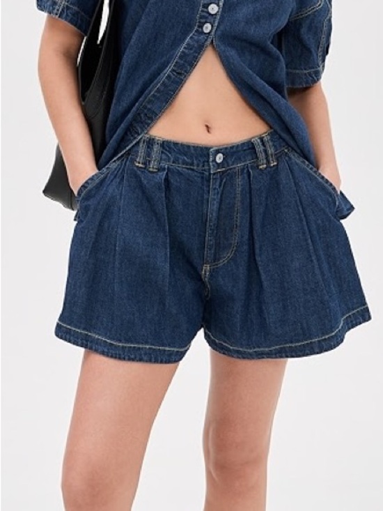 Free People Pants - NWT FREE PEOPLE Griselda Denim Shorts!